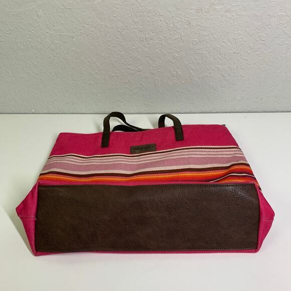 WRANGLER Tote‎ Striped Serape Southwestern Zip Closure Shoulder Bag Cowgirl NWOT - Picture 4 of 11